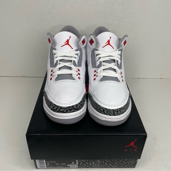 Nike Air Jordan 3 Retro GS “Fire Red” NEW 2022 - Picture 2 of 4